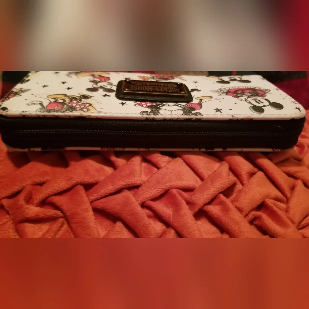 Loungefly Mickey and Minnie Tattoo AOP wallet - Picture 10 of 12